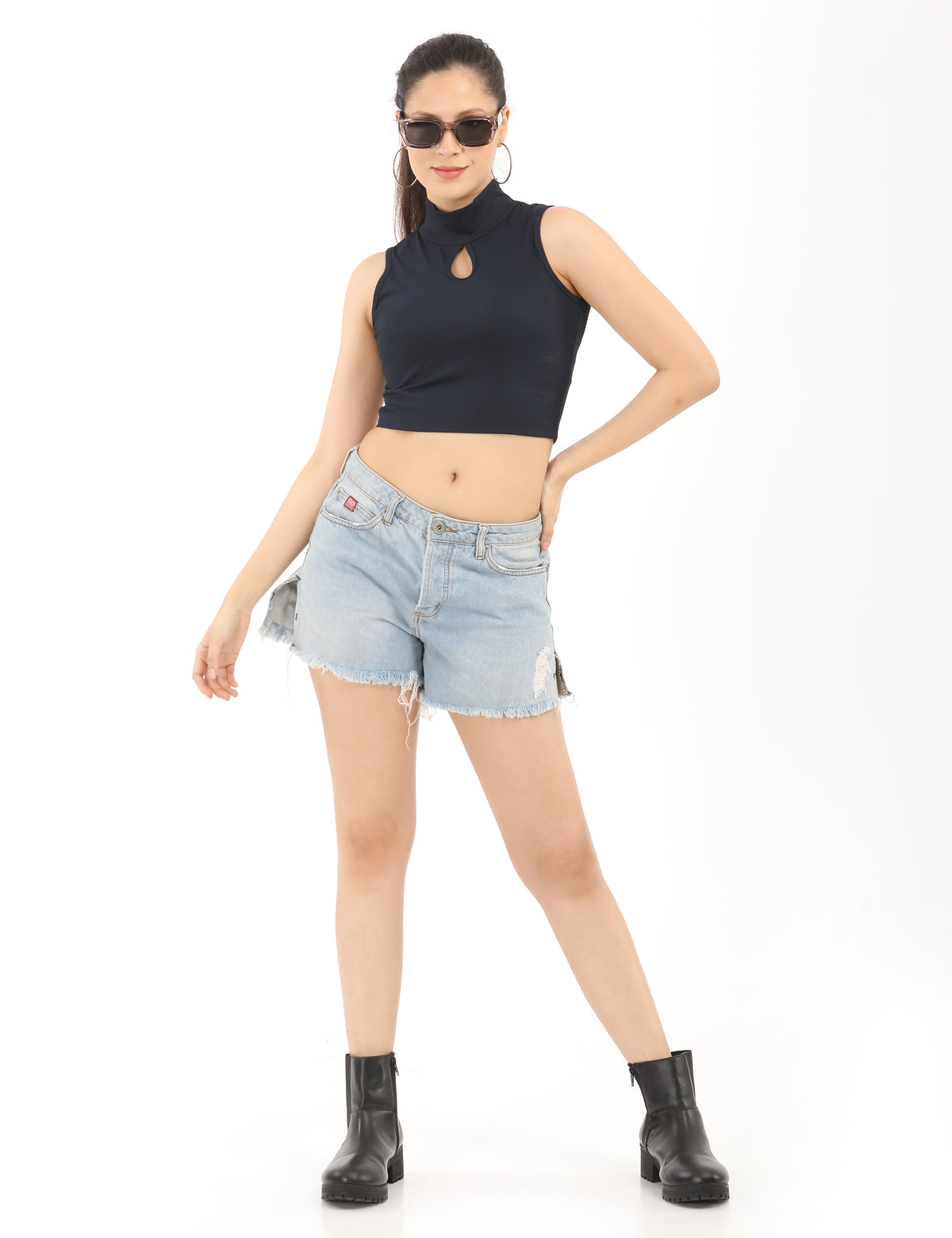 Women's Keyhole High-Neck Ribbed Crop Top
