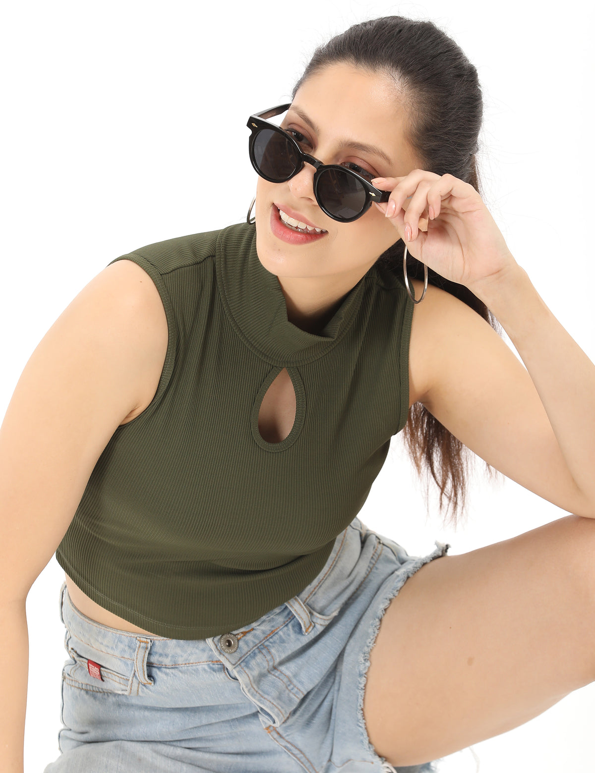Women's Keyhole High-Neck Ribbed Crop Top