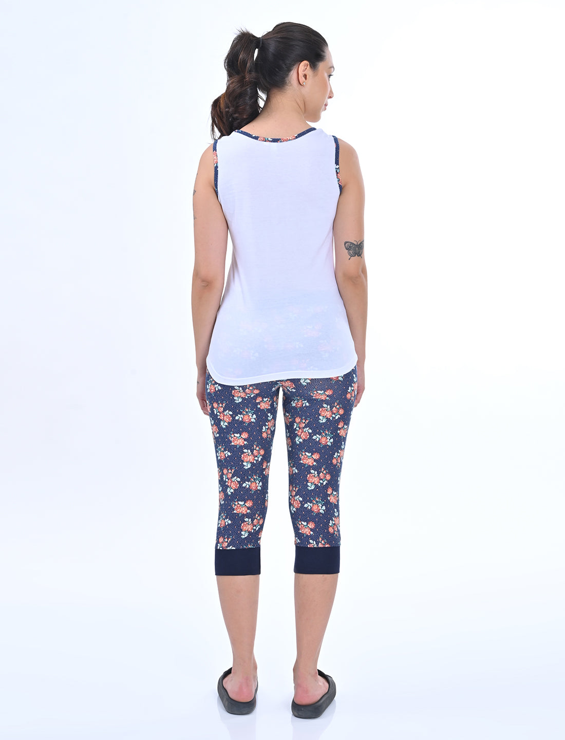 Women’s Relax Listen Printed Top & Floral Capri Pants Set
