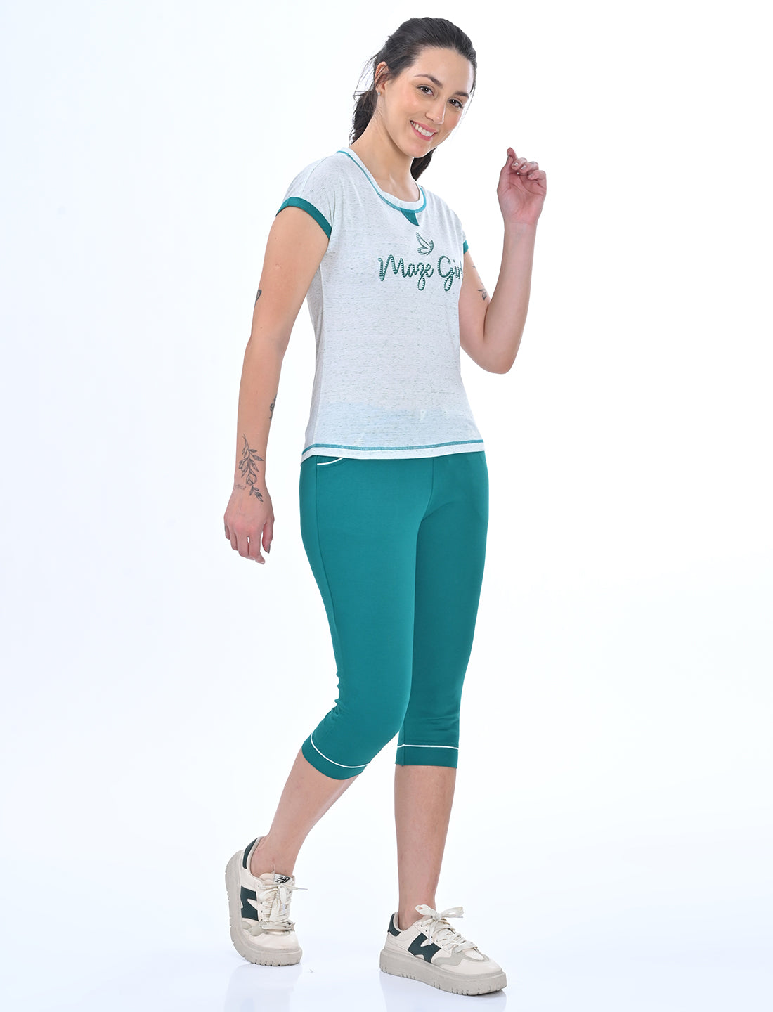 Women’s Casual Lounge Set with Graphic T-Shirt and Teal Capris