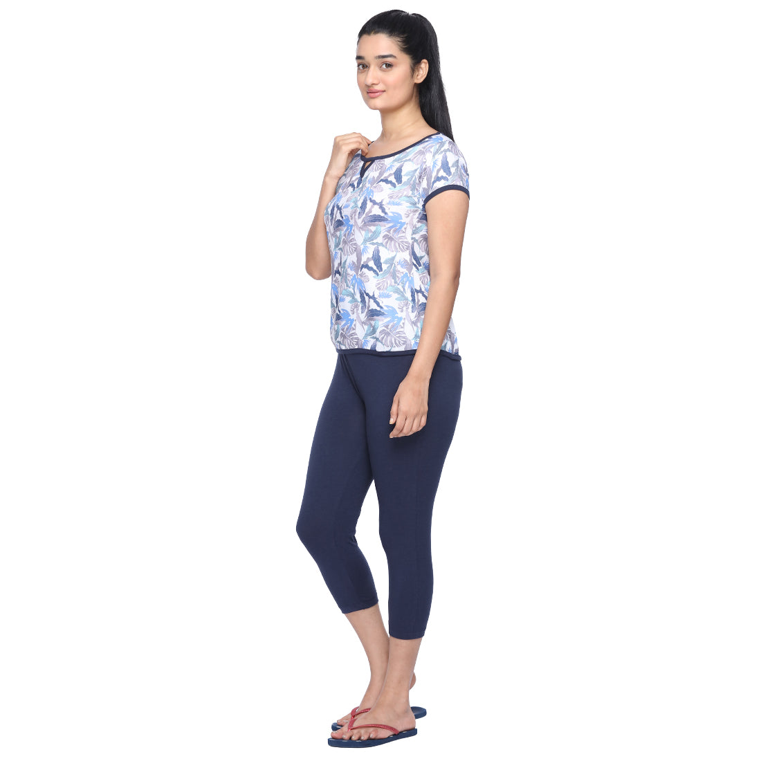 Women's Keyhole Top & Capri Pants Lounge Set