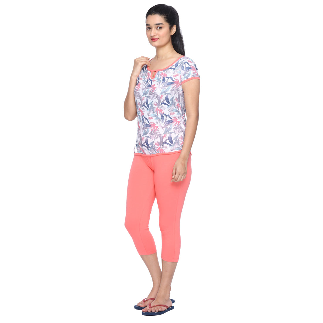 Women's Keyhole Top & Capri Pants Lounge Set