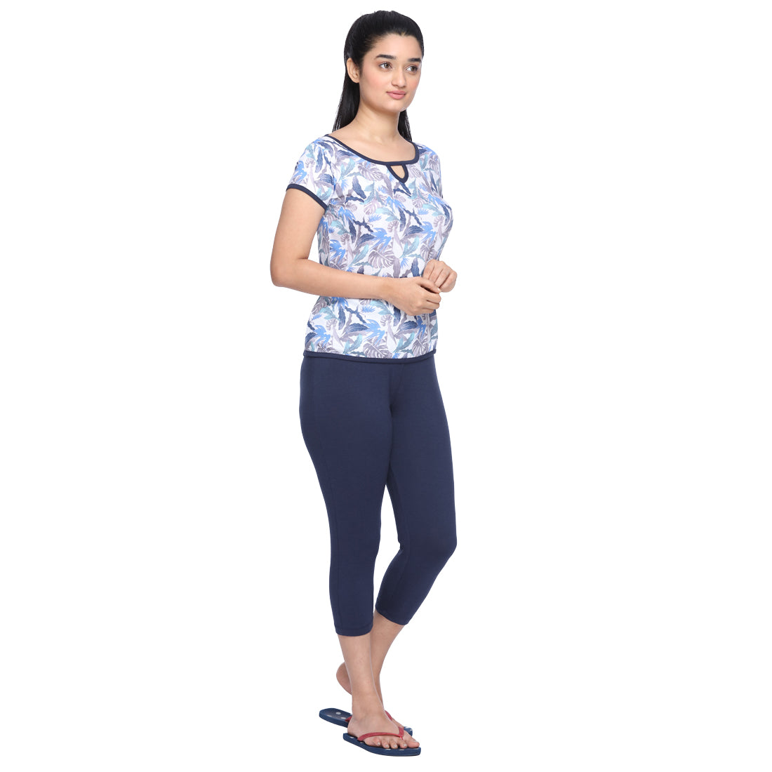 Women's Keyhole Top & Capri Pants Lounge Set