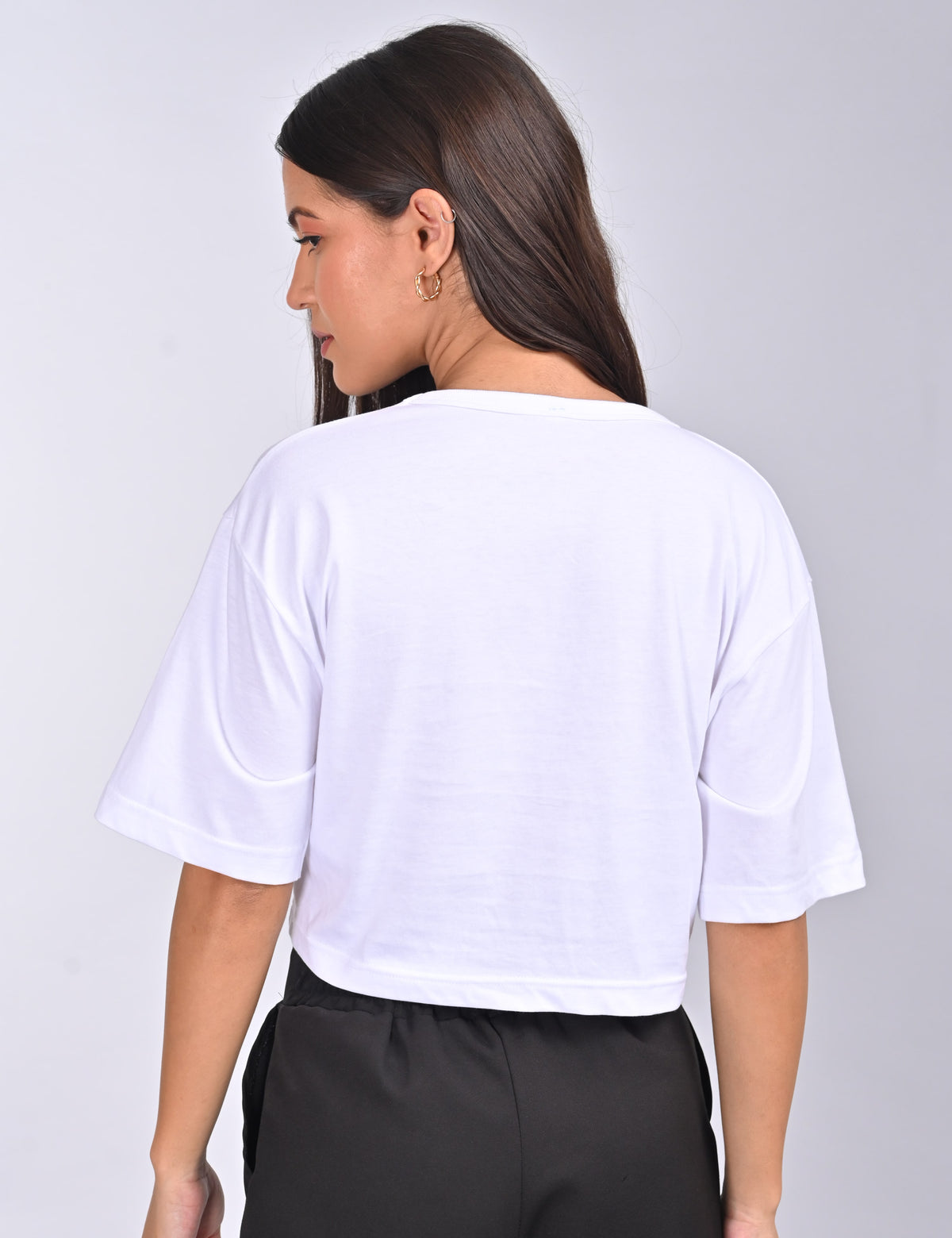 Women’s Solid Crew Neck Cropped T-Shirt