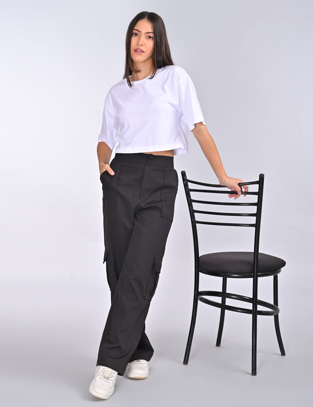 Women’s Solid Crew Neck Cropped T-Shirt
