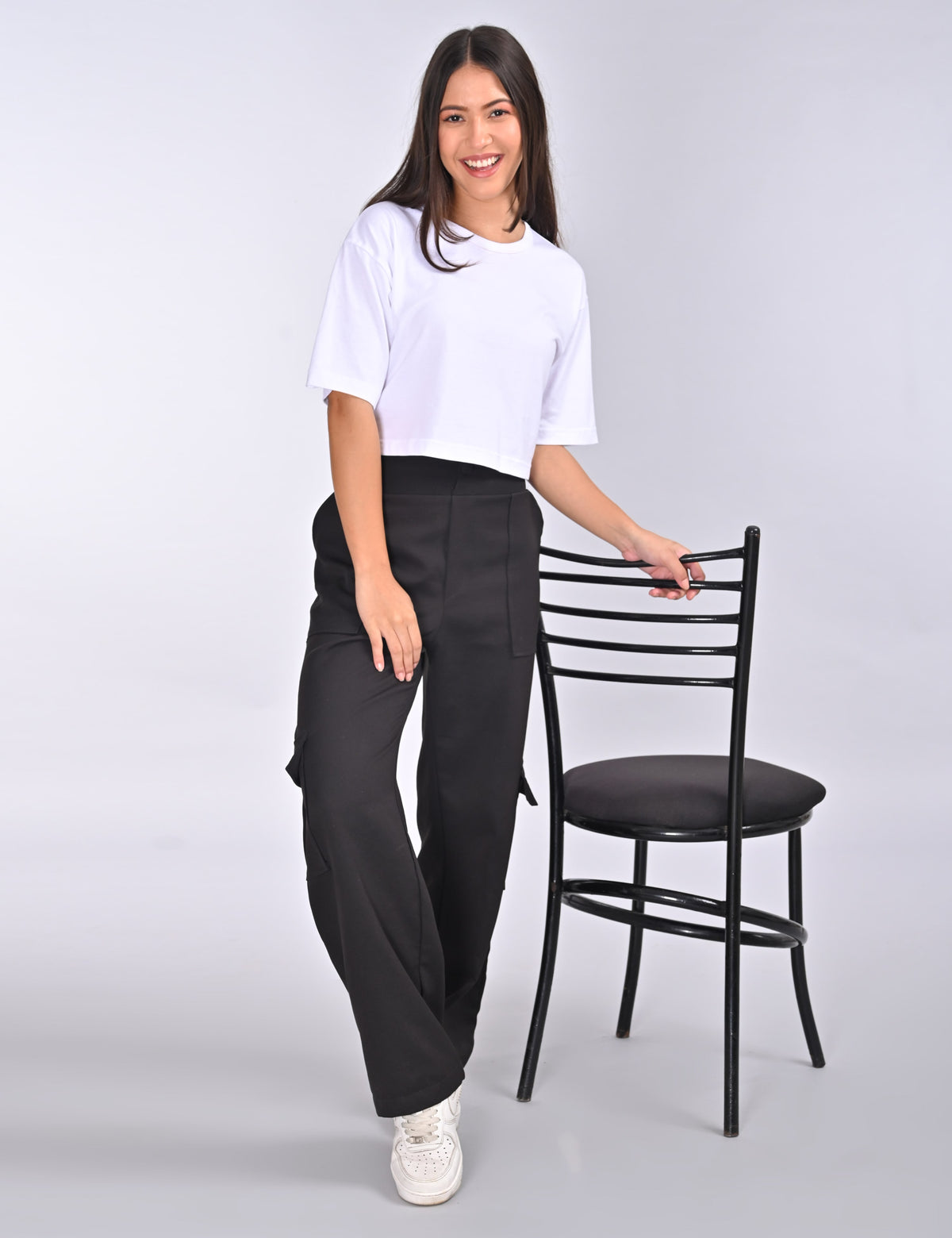 Women’s Solid Crew Neck Cropped T-Shirt