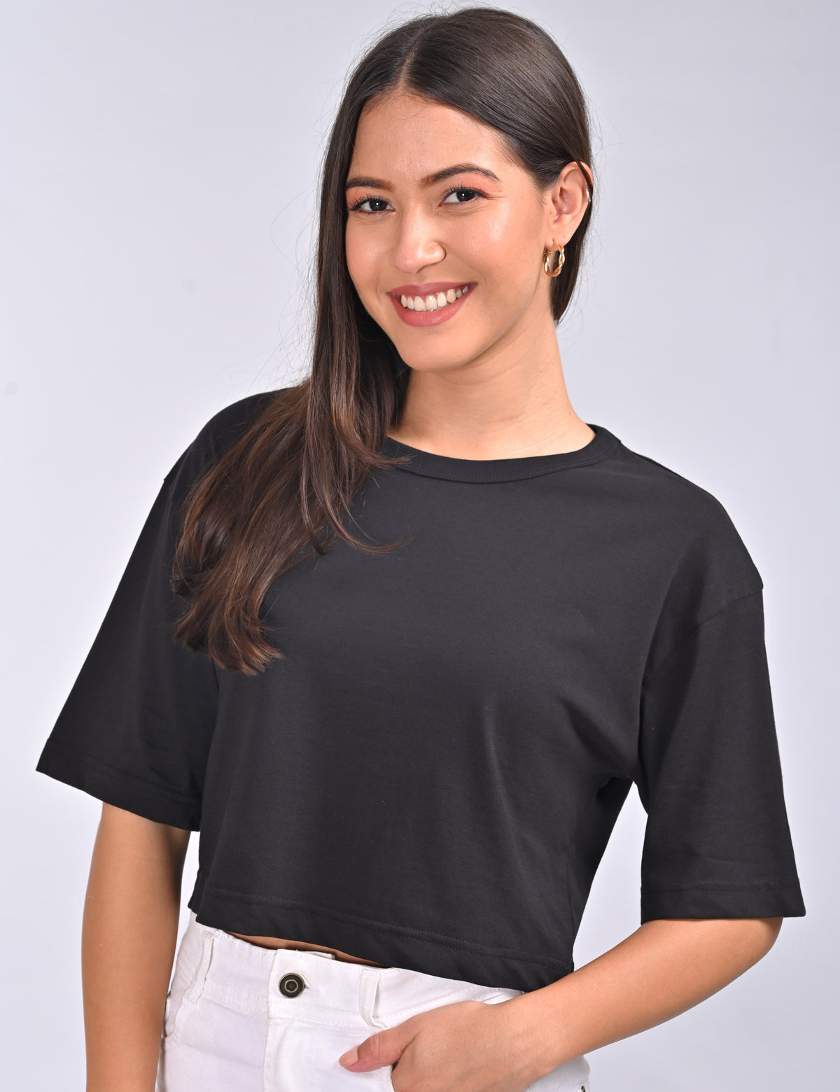 Women’s Solid Crew Neck Cropped T-Shirt