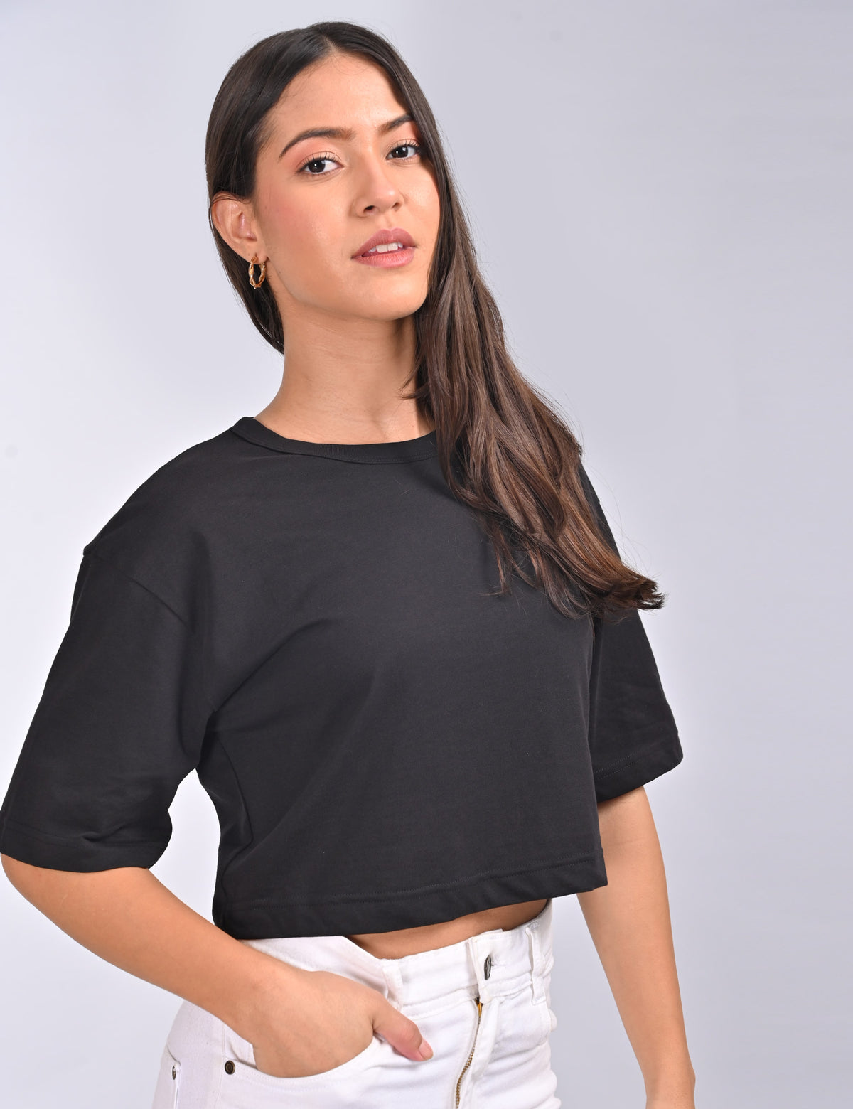 Women’s Solid Crew Neck Cropped T-Shirt