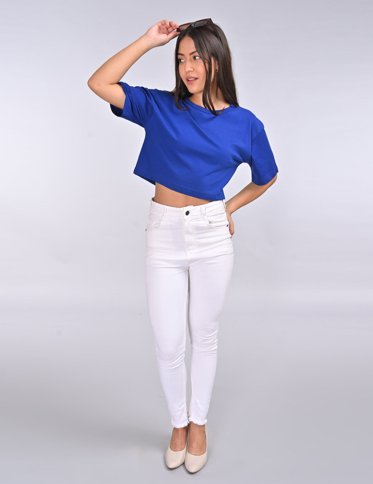 Women’s Solid Crew Neck Cropped T-Shirt