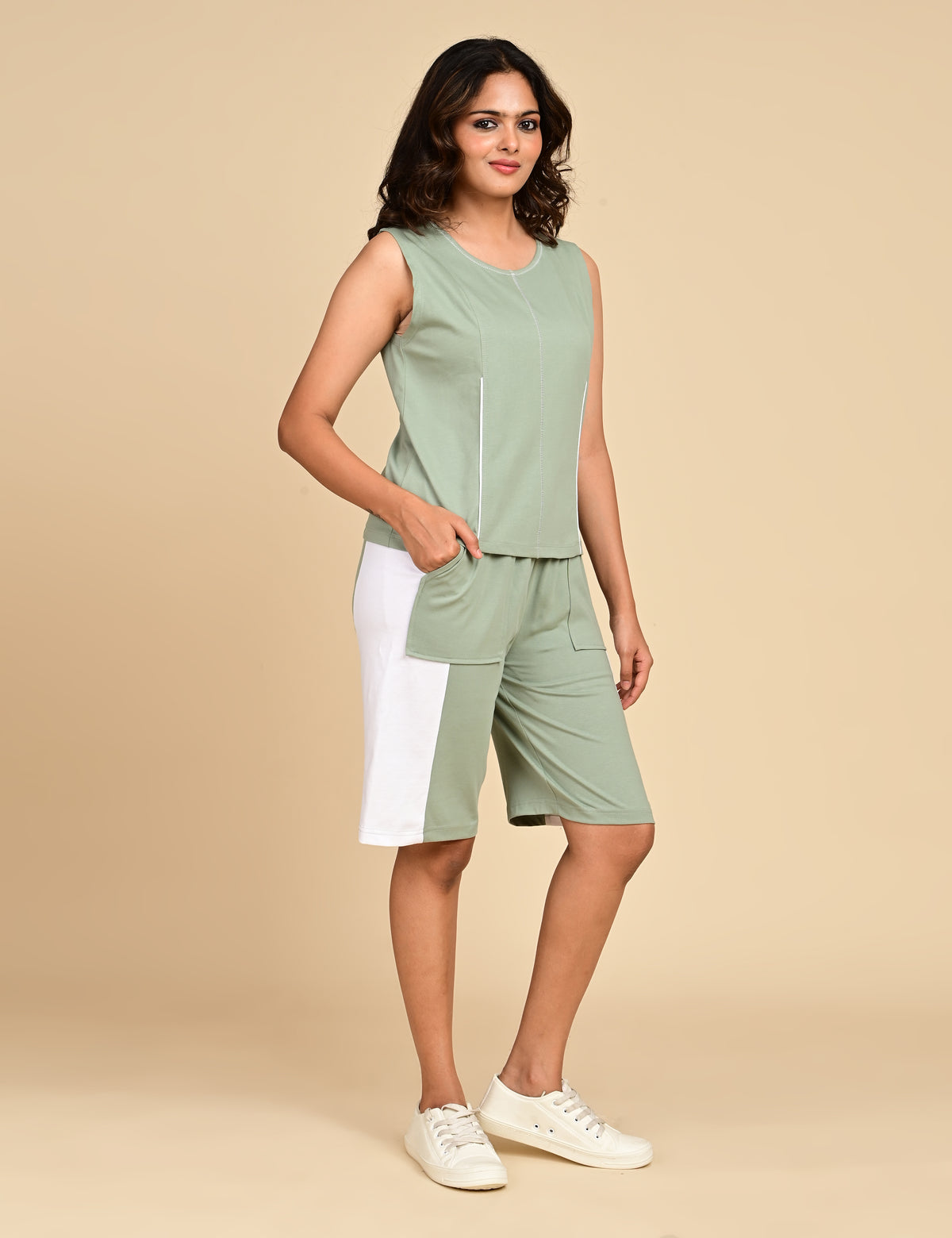 Chic Colorblock Sleeveless Top & Bermuda Shorts Set