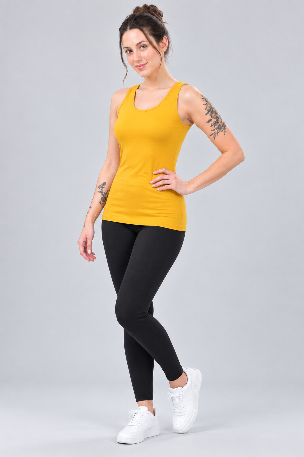 Women’s Sleeveless Scoop-Neck Western Top