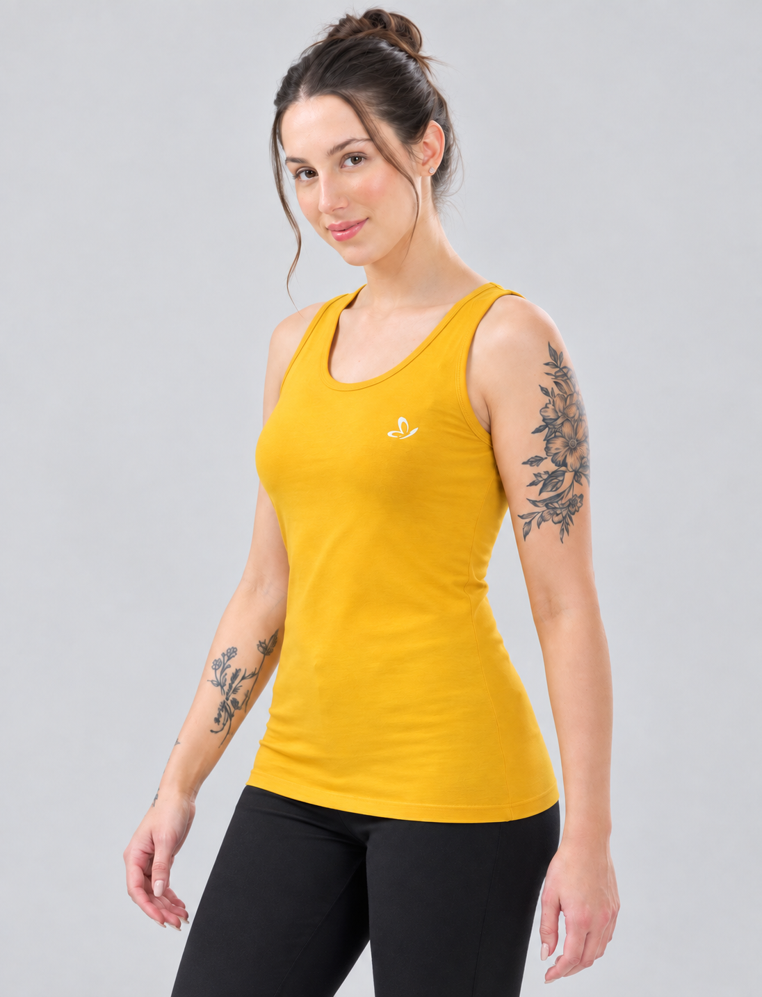 Women’s Sleeveless Scoop-Neck Western Top