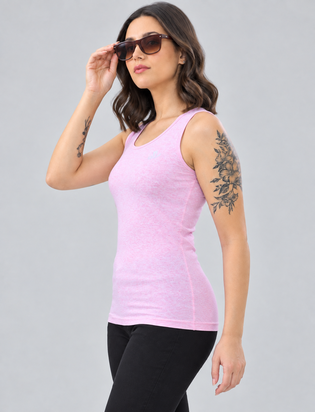 Women’s Sleeveless Scoop-Neck Western Top