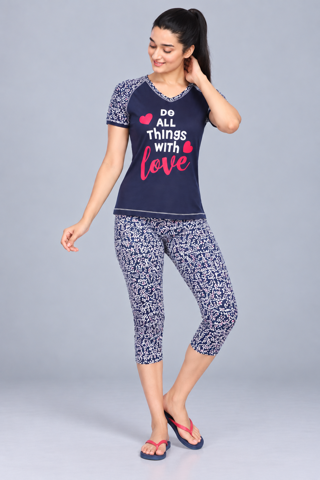 Women’s Printed Lounge T-Shirt & Capri Set