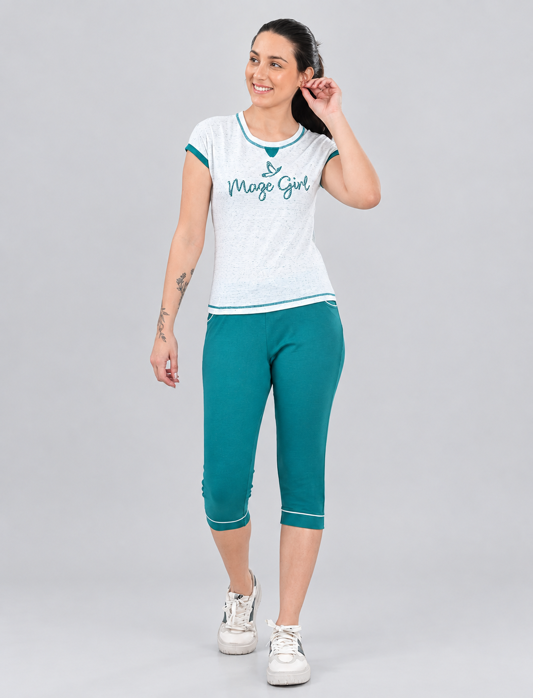 Women’s Casual Lounge Set with Graphic T-Shirt and Teal Capris